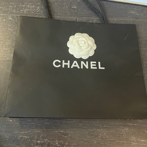 Chanel Shopping Bag Black with camellia flower and ribbon empty bag storage - Picture 3 of 8